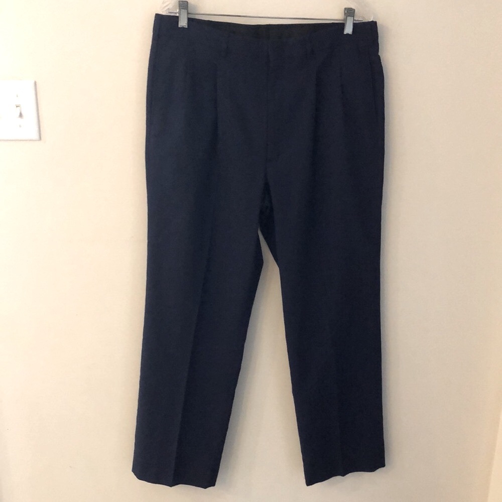 Farah Clothing Co. navy blue trousers pleated front with pockets zip front XL